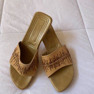 Cole Haan Resort style tan wooden sandal